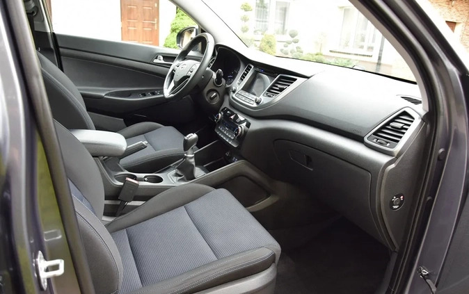 Hyundai Tucson cena 77900 przebieg: 83000, rok produkcji 2017 z Kielce małe 106